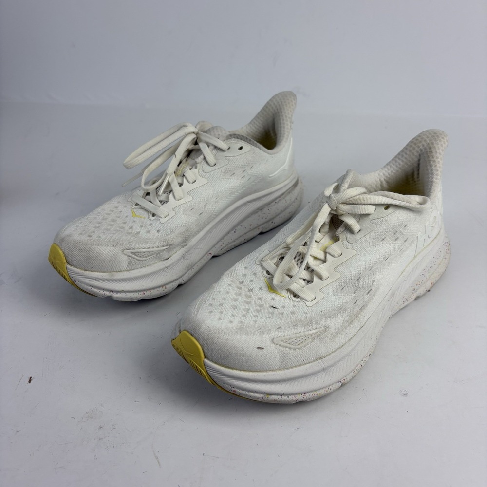 Hoka One One Womens Clifton 9 1127896 WTL White Running Shoes Size 7.5B